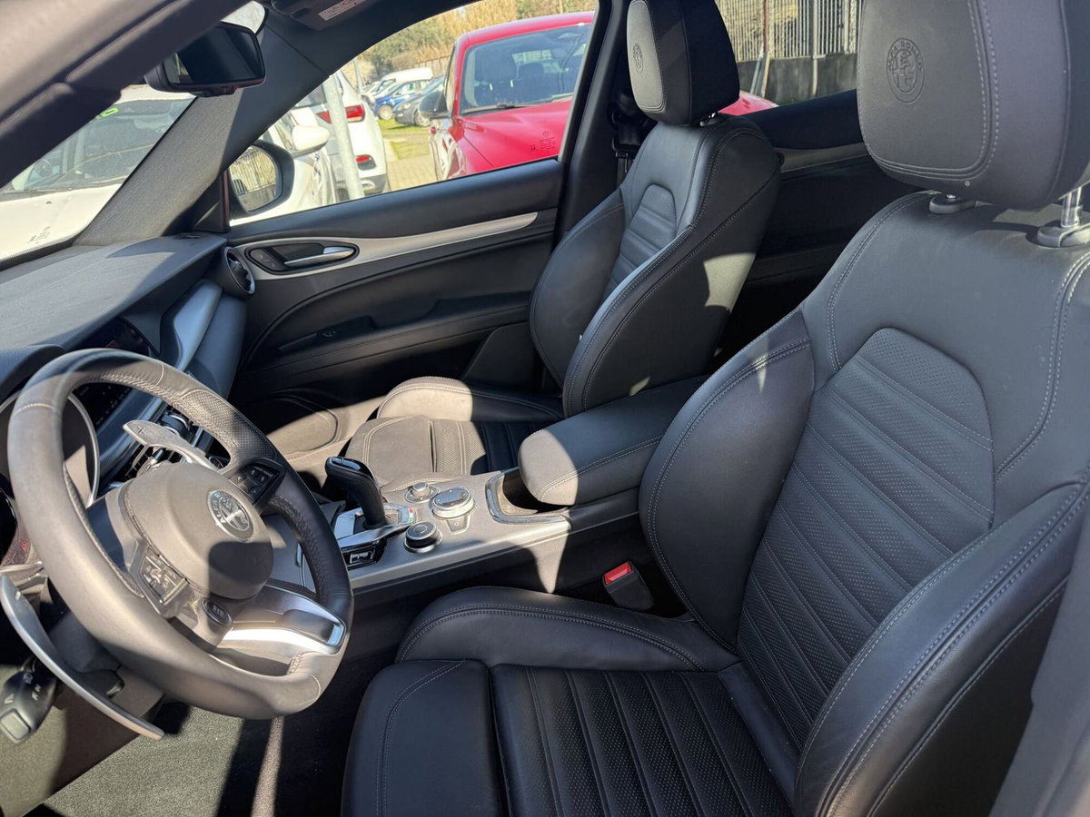 Alfa Romeo Stelvio Stelvio 2.2 Turbodiesel 210 CV AT8 Q4 Veloce (11)