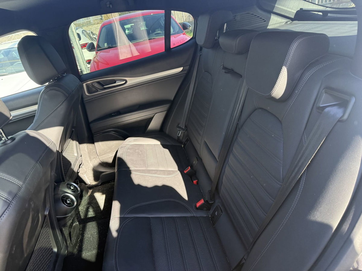 Alfa Romeo Stelvio Stelvio 2.2 Turbodiesel 210 CV AT8 Q4 Veloce (13)