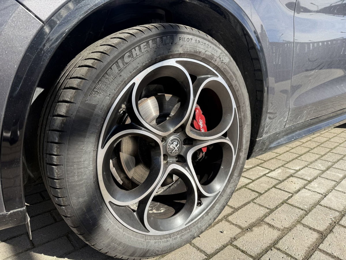 Alfa Romeo Stelvio Stelvio 2.2 Turbodiesel 210 CV AT8 Q4 Veloce (4)