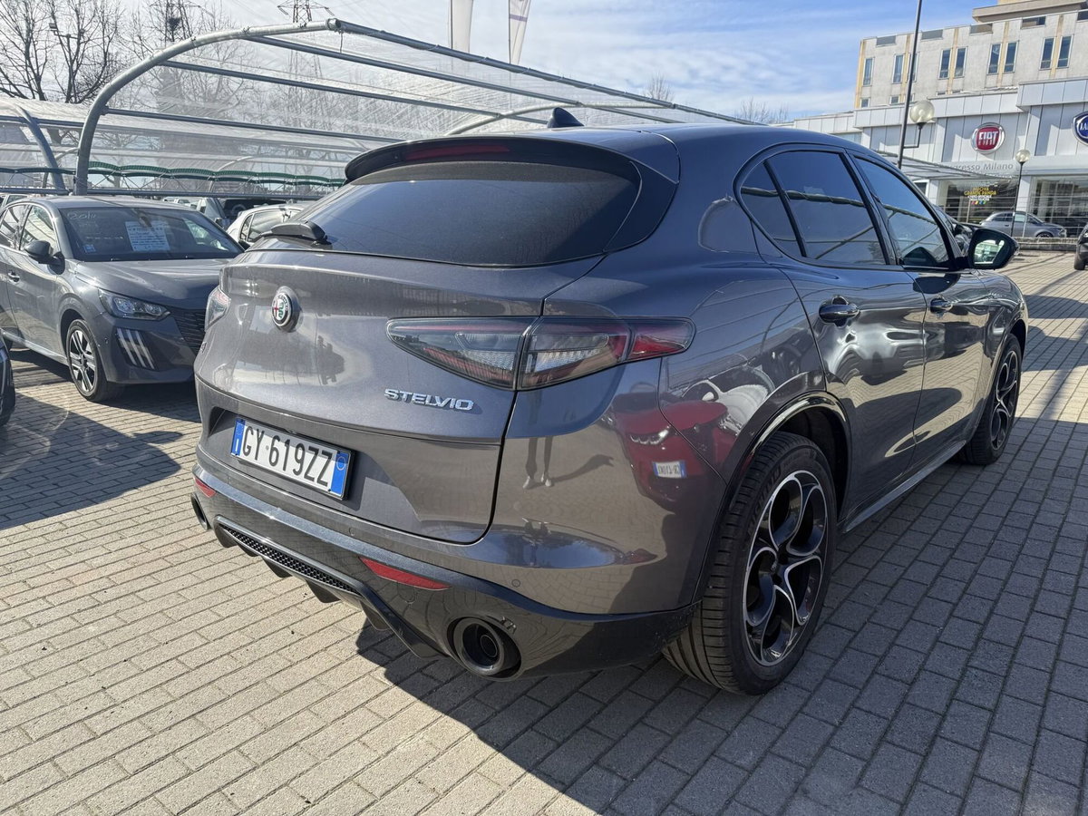 Alfa Romeo Stelvio Stelvio 2.2 Turbodiesel 210 CV AT8 Q4 Veloce (7)