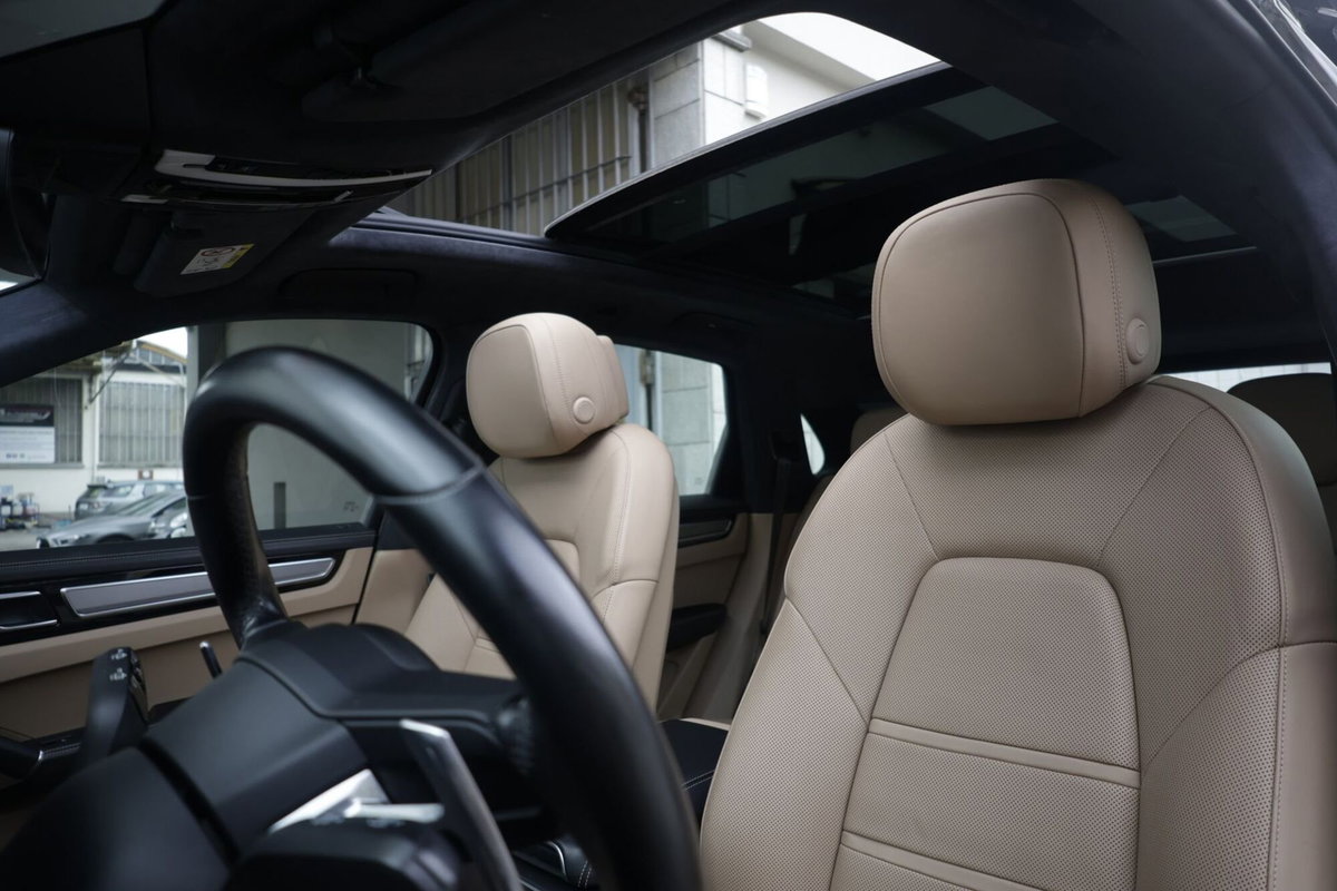Porsche Cayenne Coupé 4.0 V8 Turbo S E-Hybrid (18)