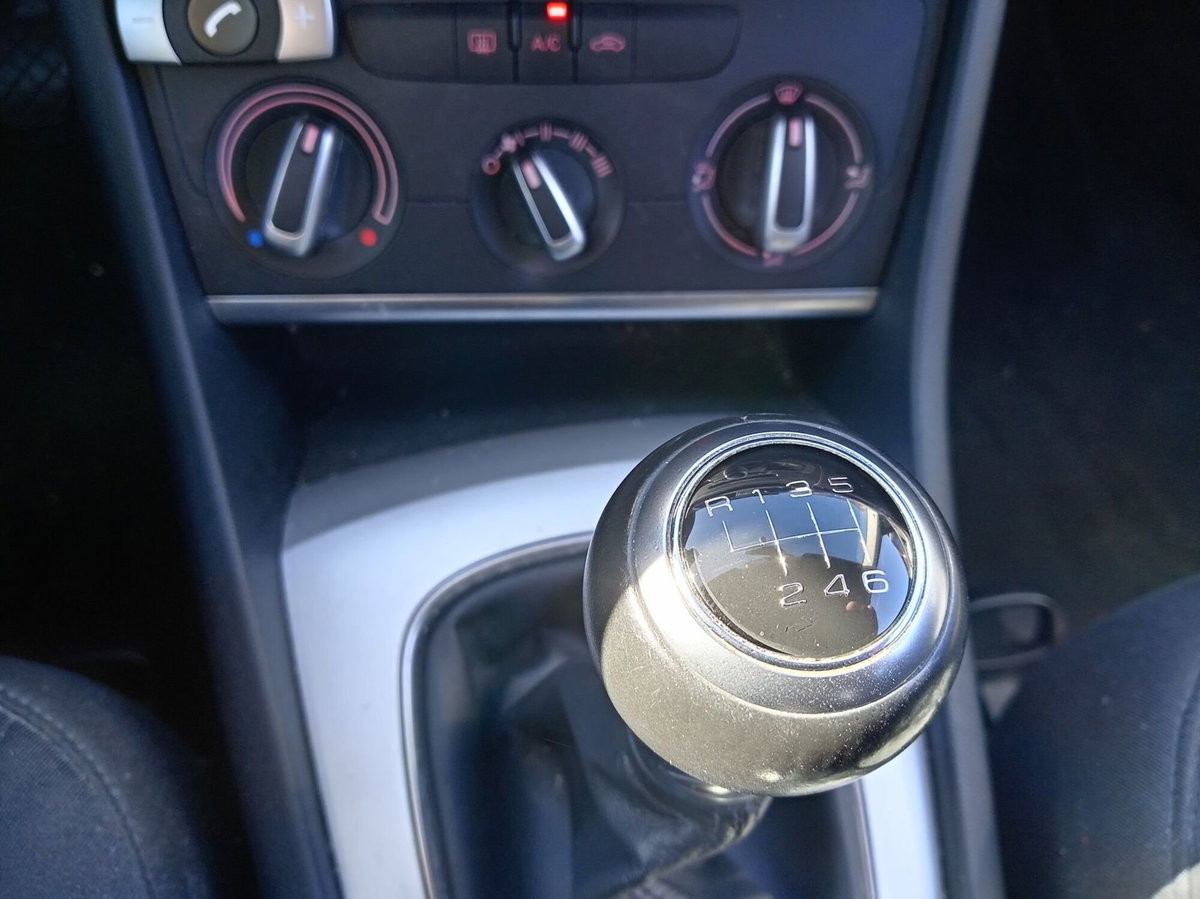Audi Q3 35 TDI quattro (10)