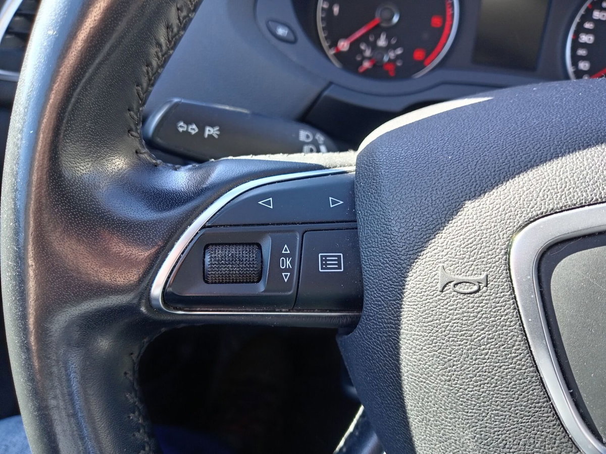 Audi Q3 35 TDI quattro (12)