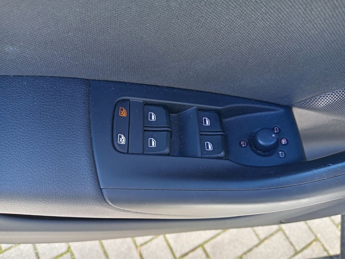 Audi Q3 35 TDI quattro (14)