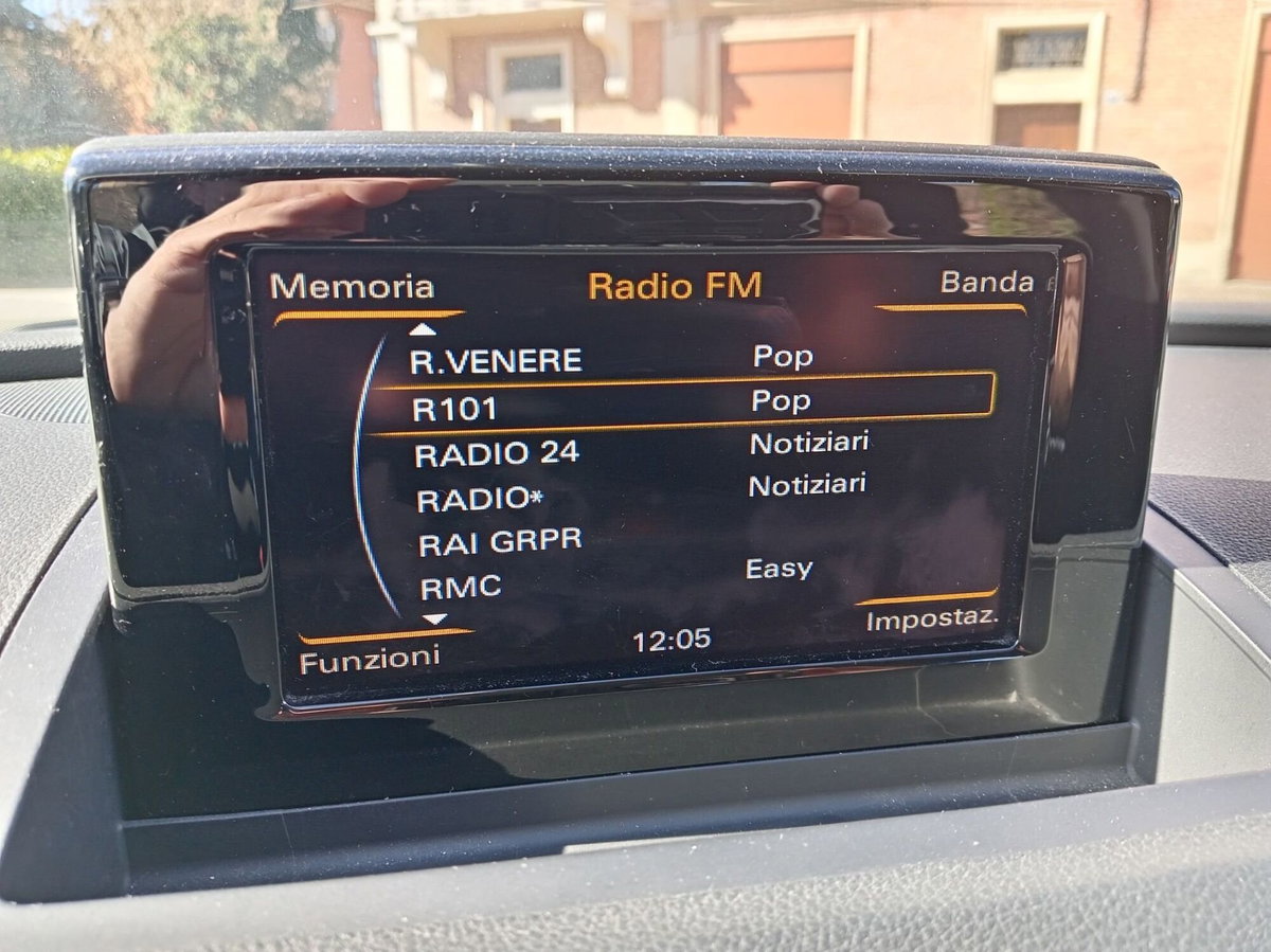 Audi Q3 35 TDI quattro (8)