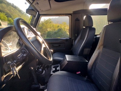 Land Rover Defender 90 2.4 TD4 Station Wagon SE (10)