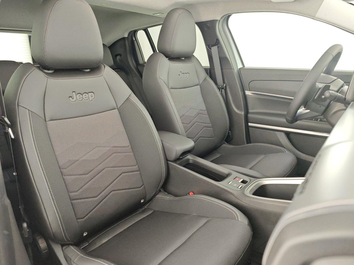Jeep Avenger full-electric Summit fwd 156cv auto (15)