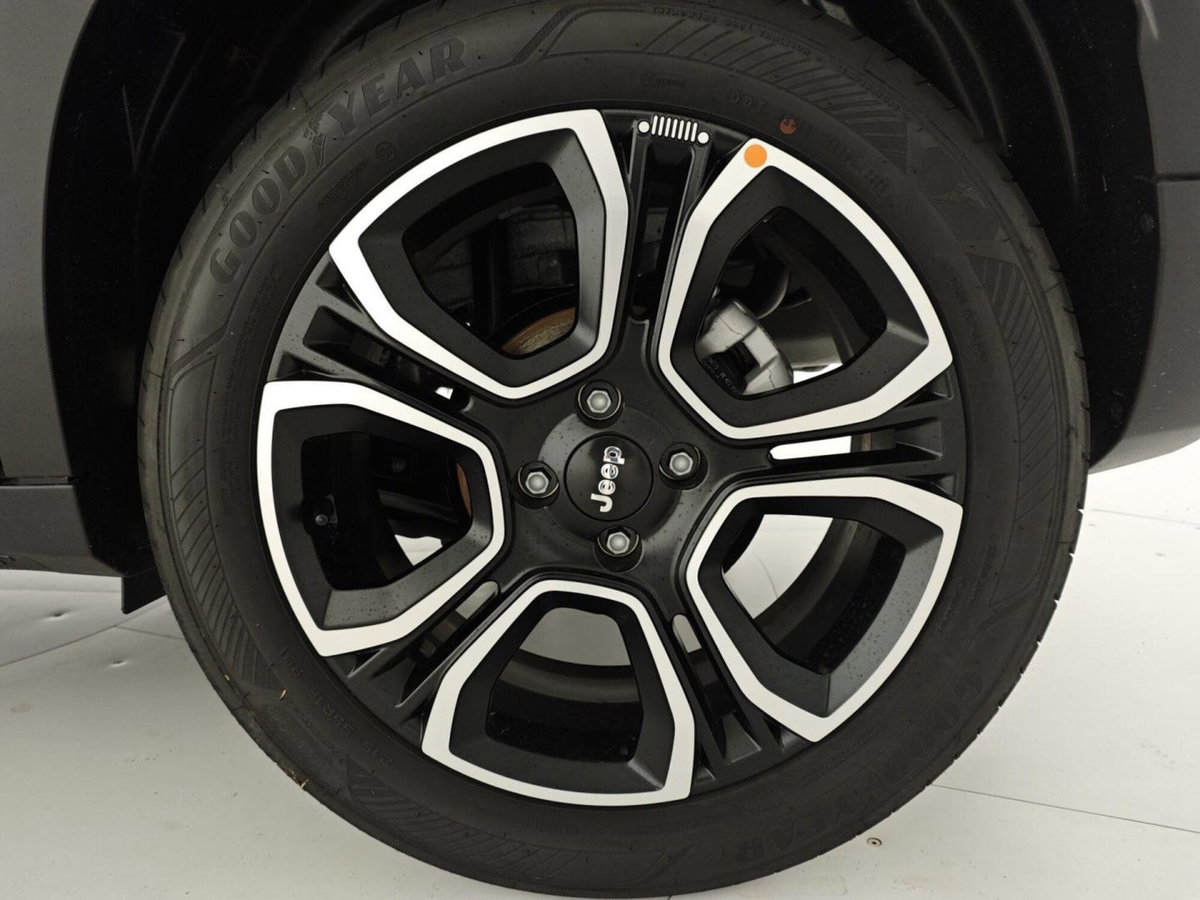 Jeep Avenger full-electric Summit fwd 156cv auto (9)