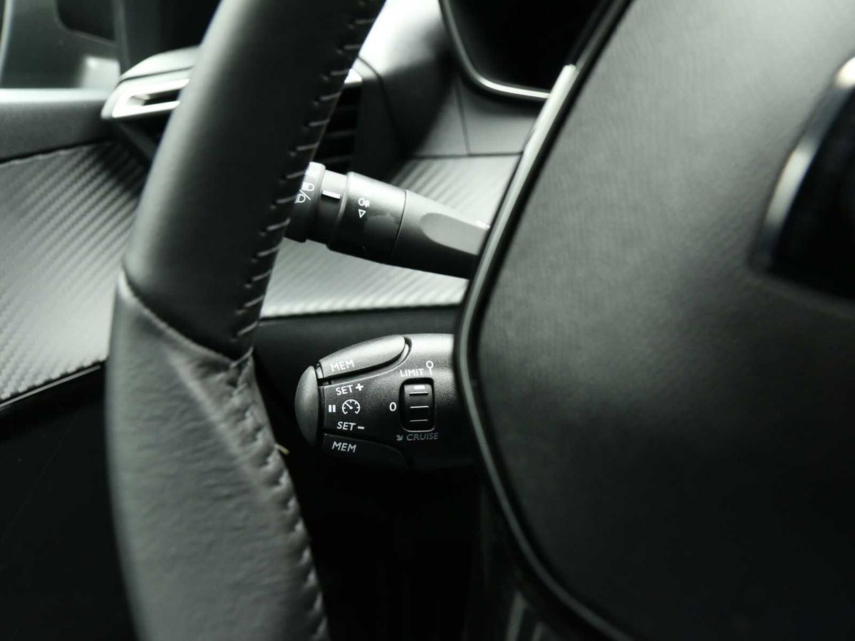 Peugeot 208 PureTech 100 Stop&Start 5 porte Allure (15)