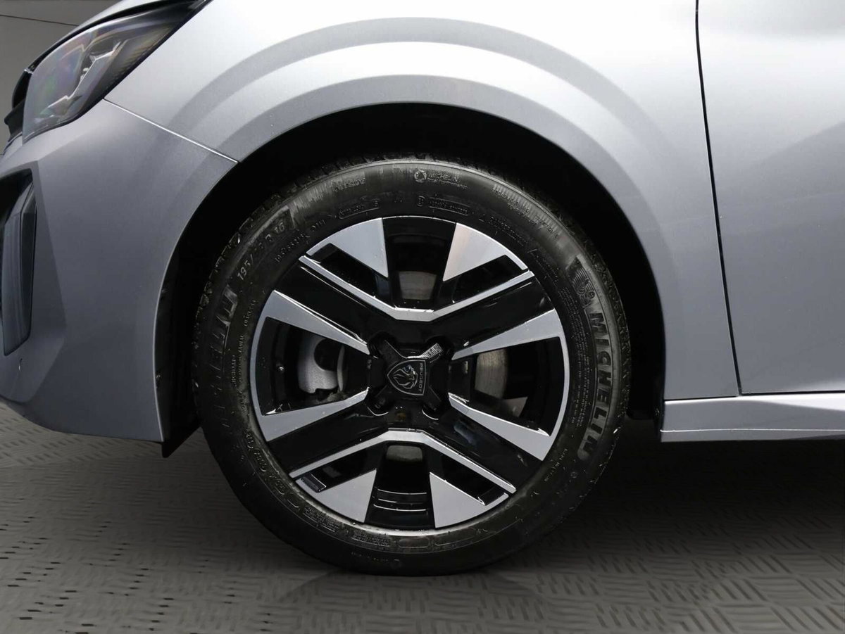 Peugeot 208 PureTech 100 Stop&Start 5 porte Allure (4)