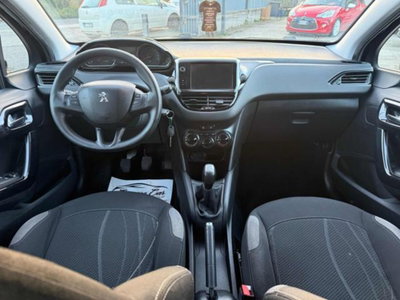 Peugeot 208 HDi 68 CV 5 porte Allure (9)