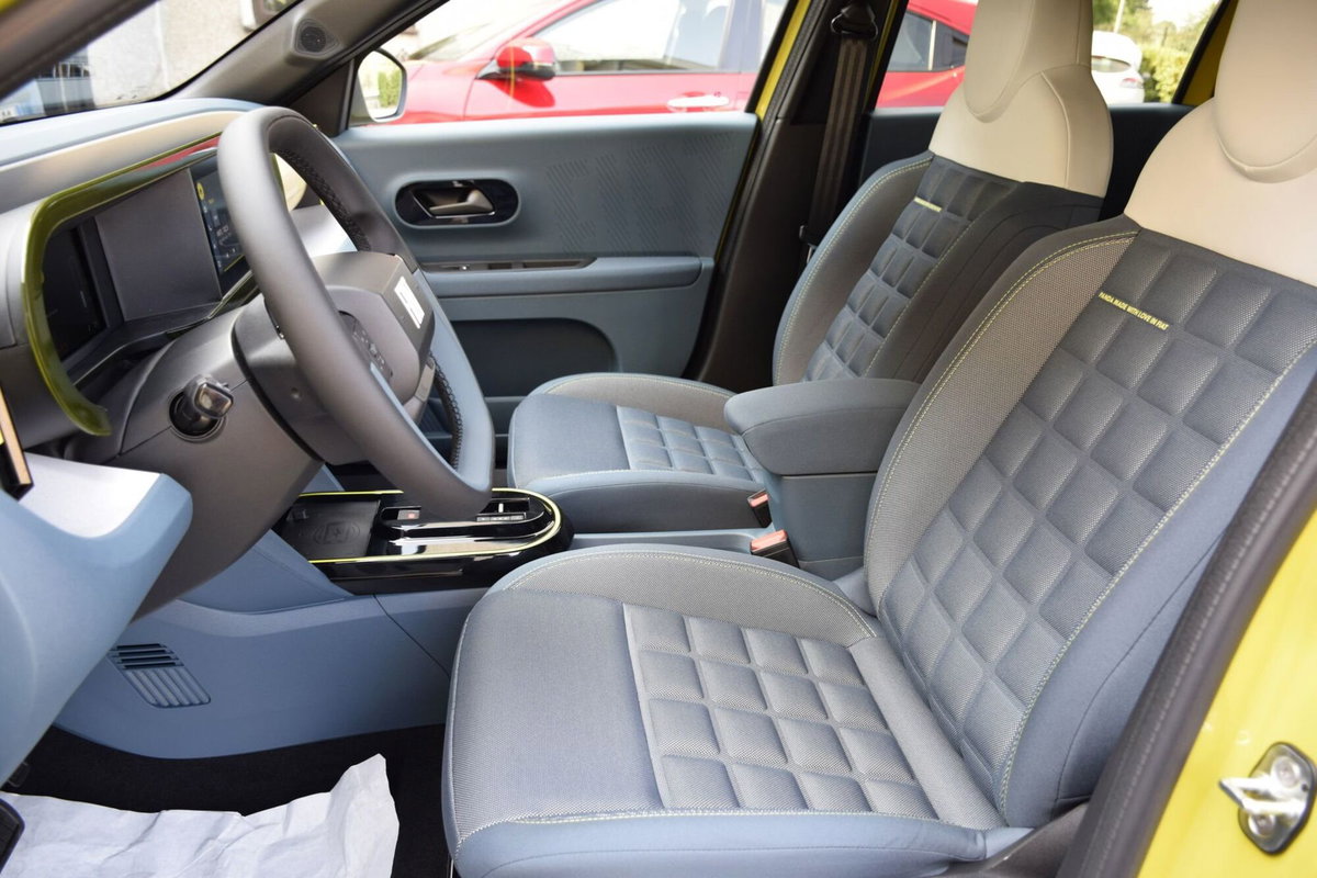 Fiat Grande Panda 1.2 La Prima 100cv (16)