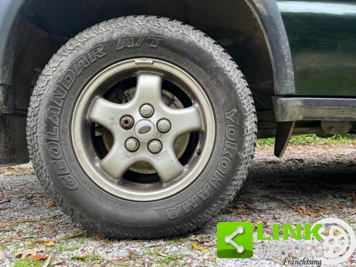 Land Rover Discovery 2.5 Td5 5 porte Vogue (16)