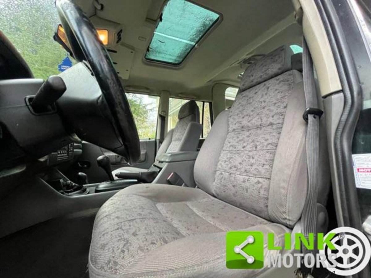 Land Rover Discovery 2.5 Td5 5 porte Vogue (4)