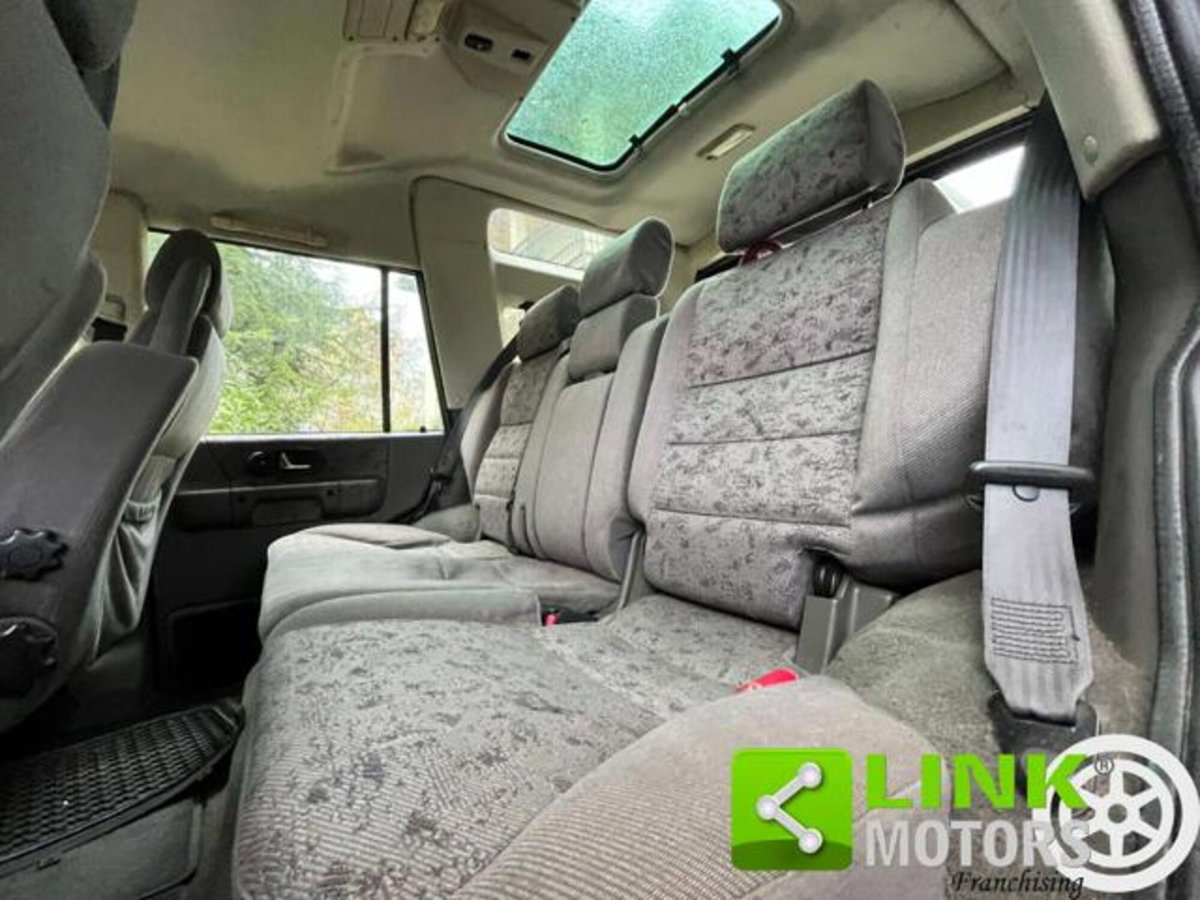 Land Rover Discovery 2.5 Td5 5 porte Vogue (6)