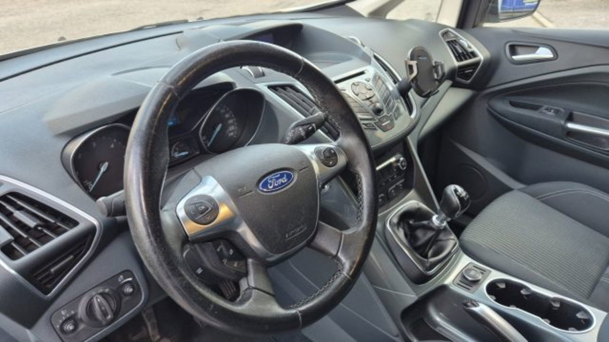 Ford C-Max 1.6 TDCi 115CV Titanium (8)