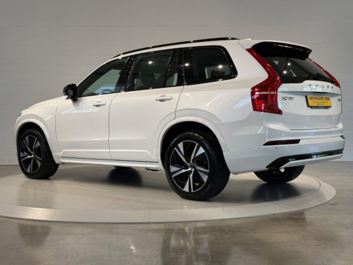 Volvo XC90 B5 (d) AWD automatico 7 posti Ultimate Bright (3)