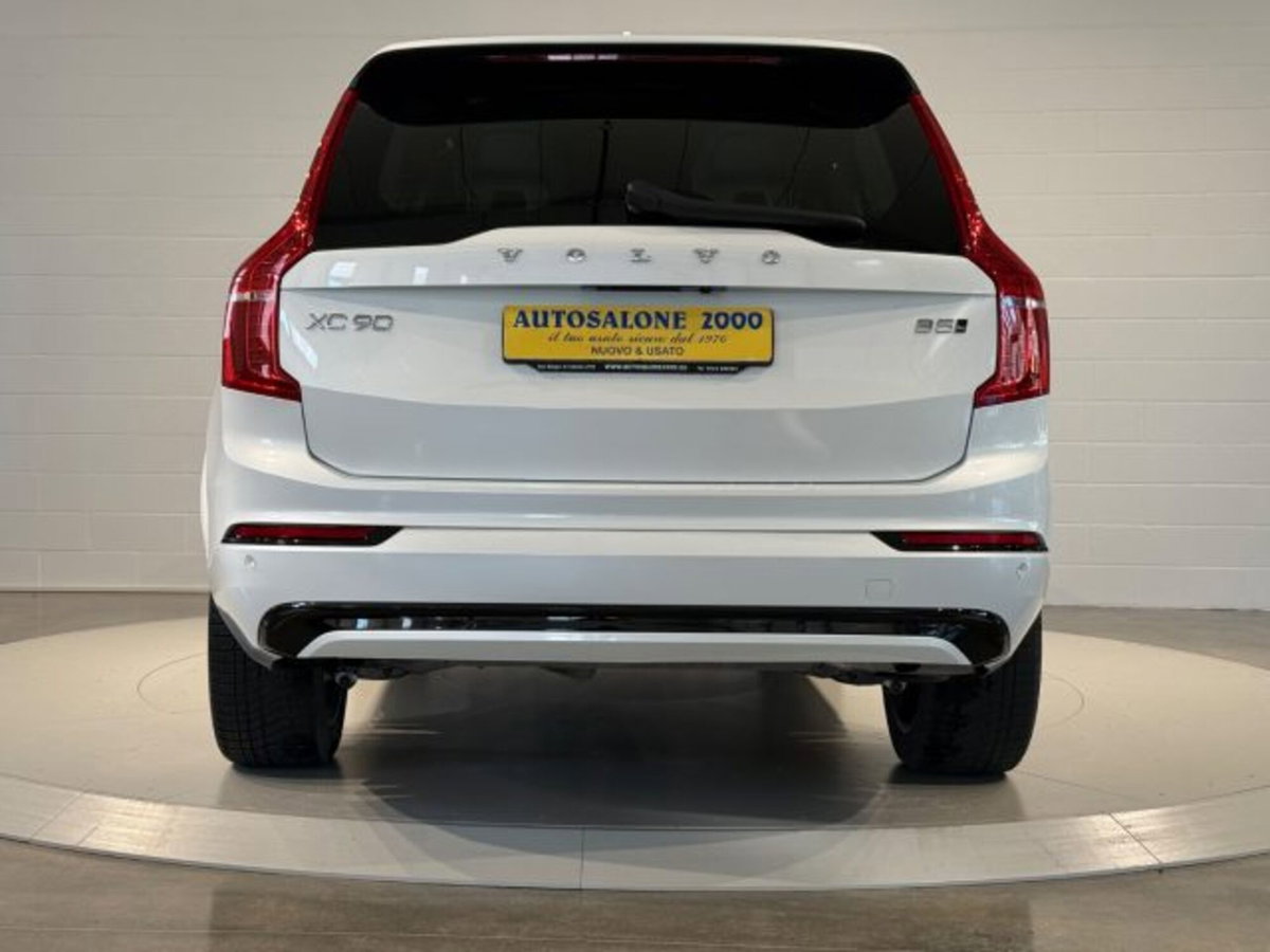 Volvo XC90 B5 (d) AWD automatico 7 posti Ultimate Bright (4)