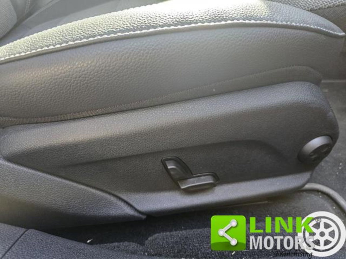 Mercedes-Benz Classe E 220 d Mild hybrid 4Matic Auto Premium Plus (10)