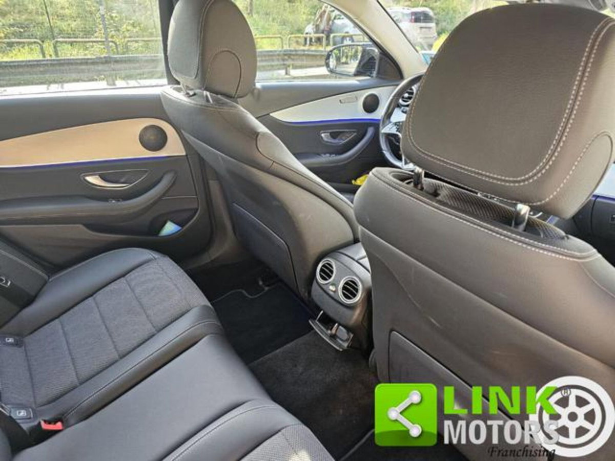 Mercedes-Benz Classe E 220 d Mild hybrid 4Matic Auto Premium Plus (4)