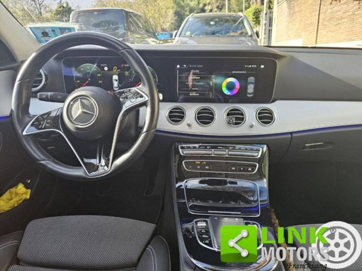 Mercedes-Benz Classe E 220 d Mild hybrid 4Matic Auto Premium Plus (7)