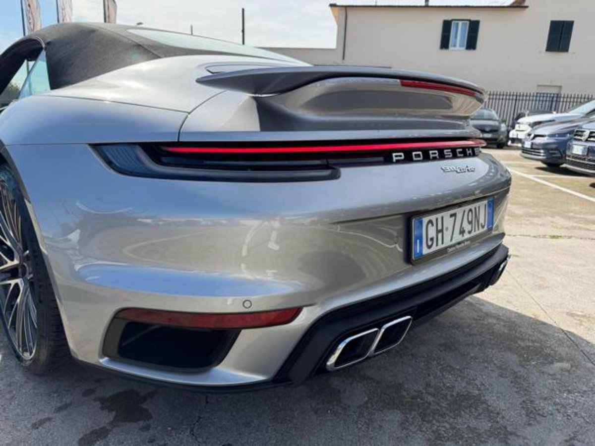 Porsche 911 Cabrio Cabrio 3.7 Turbo auto (10)