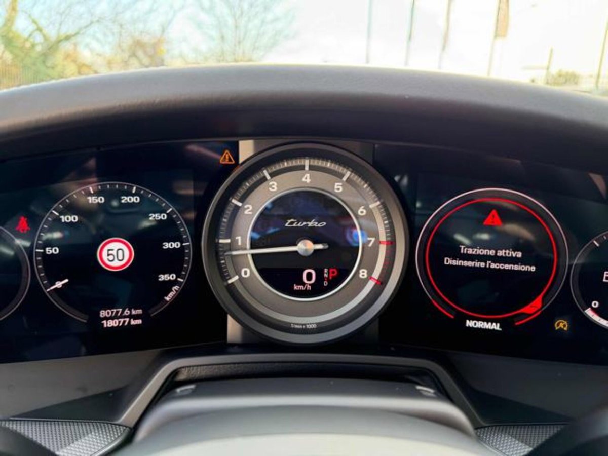 Porsche 911 Cabrio Cabrio 3.7 Turbo auto (18)