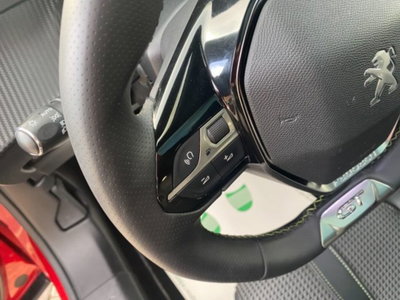 Peugeot 2008 BlueHDi 100 S&S GT Line (11)
