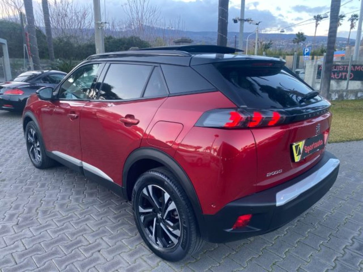Peugeot 2008 BlueHDi 100 S&S GT Line (3)