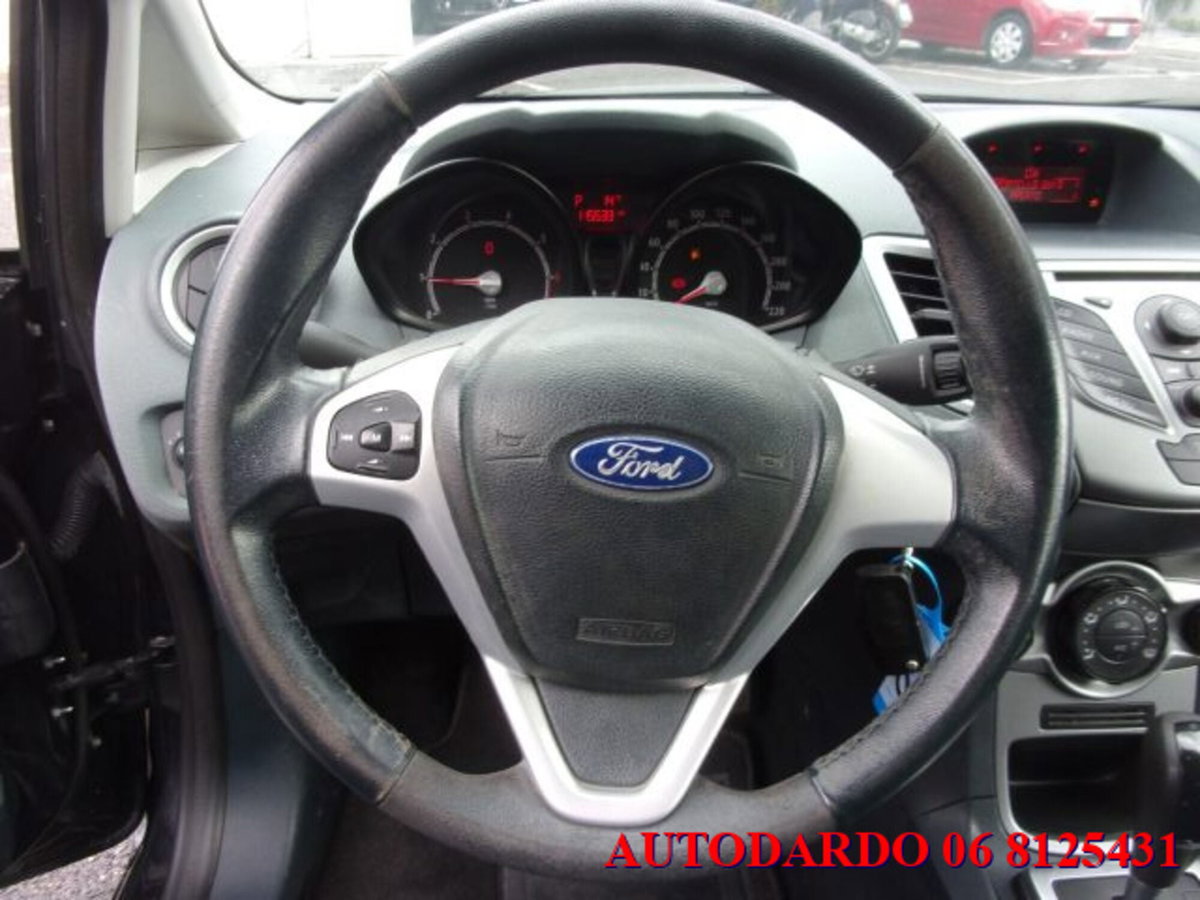 Ford Fiesta 1.4 96CV aut. 5 porte Titanium (17)
