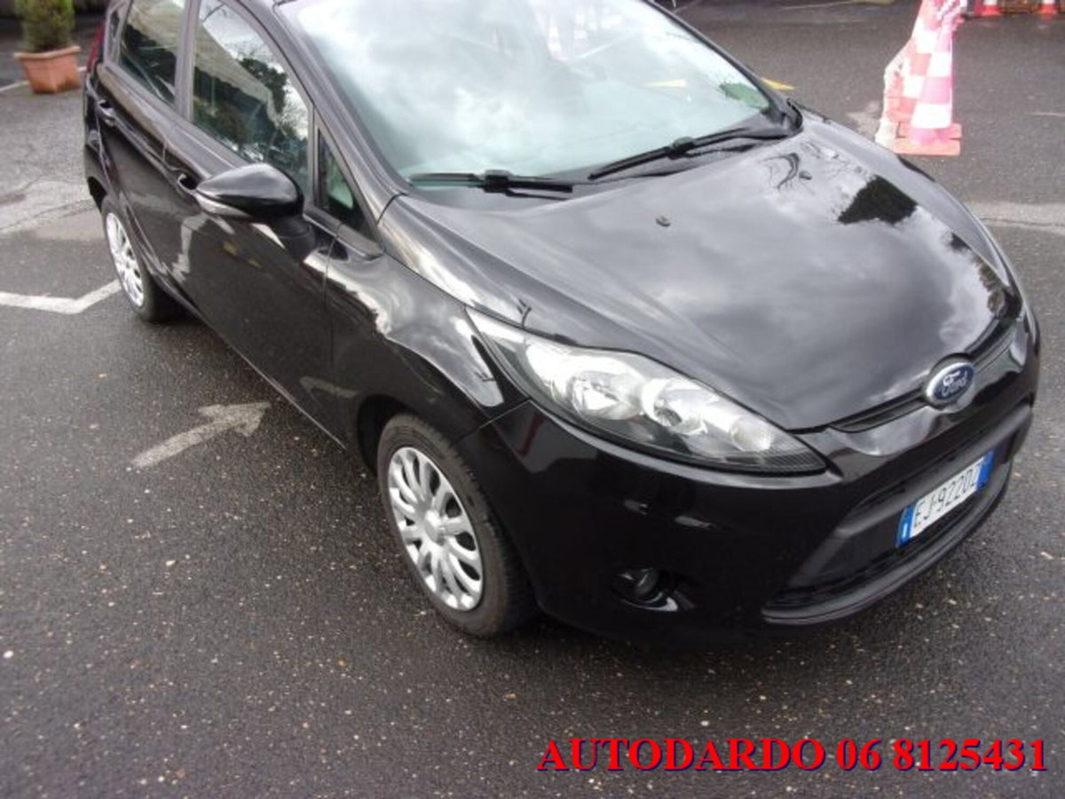 Ford Fiesta 1.4 96CV aut. 5 porte Titanium (3)