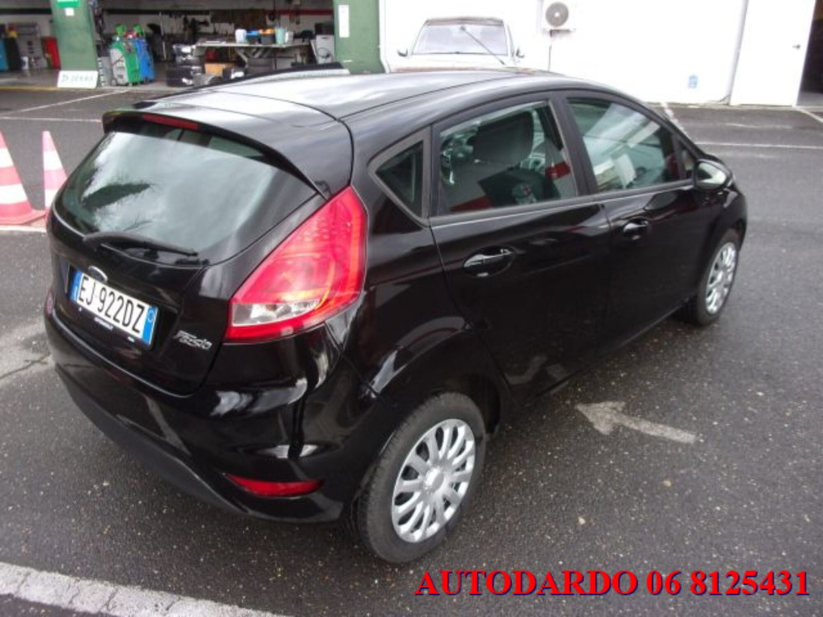 Ford Fiesta 1.4 96CV aut. 5 porte Titanium (5)