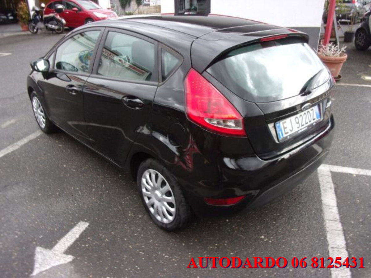 Ford Fiesta 1.4 96CV aut. 5 porte Titanium (8)