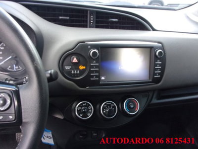 Toyota Yaris 1.5 5 porte Lounge (14)