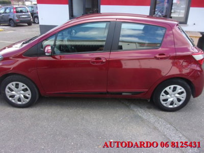 Toyota Yaris 1.5 5 porte Lounge (5)