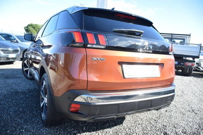 Peugeot 3008 BlueHDi 120 EAT6 S&S Allure (16)