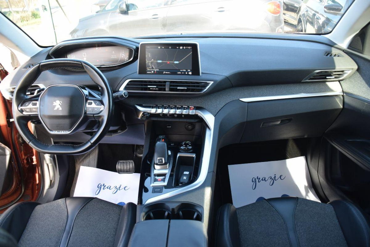Peugeot 3008 BlueHDi 120 EAT6 S&S Allure (8)