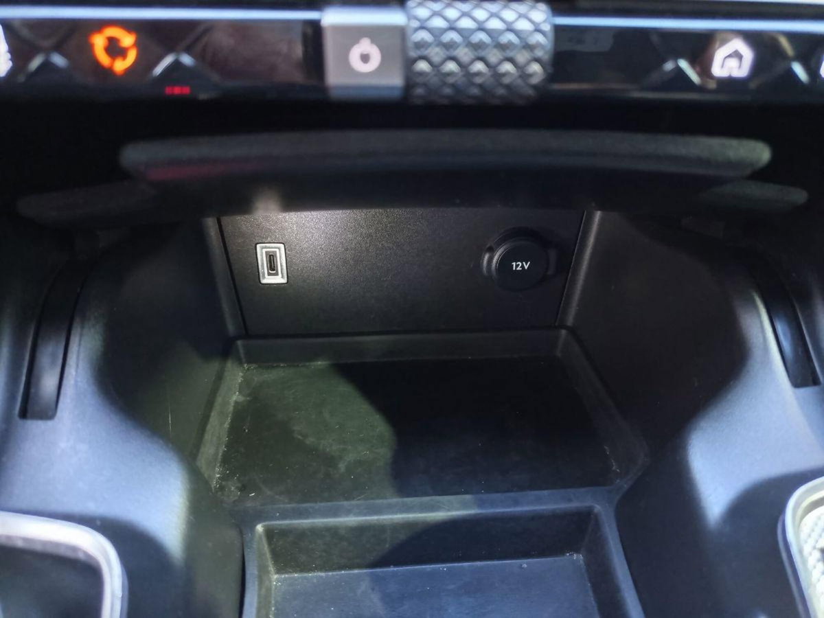 Ds DS 7 DS 7 Crossback BlueHDi 130 aut. Performance Line (20)