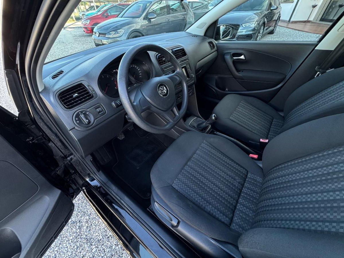 Volkswagen Polo 1.0 MPI 5p. Trendline (11)