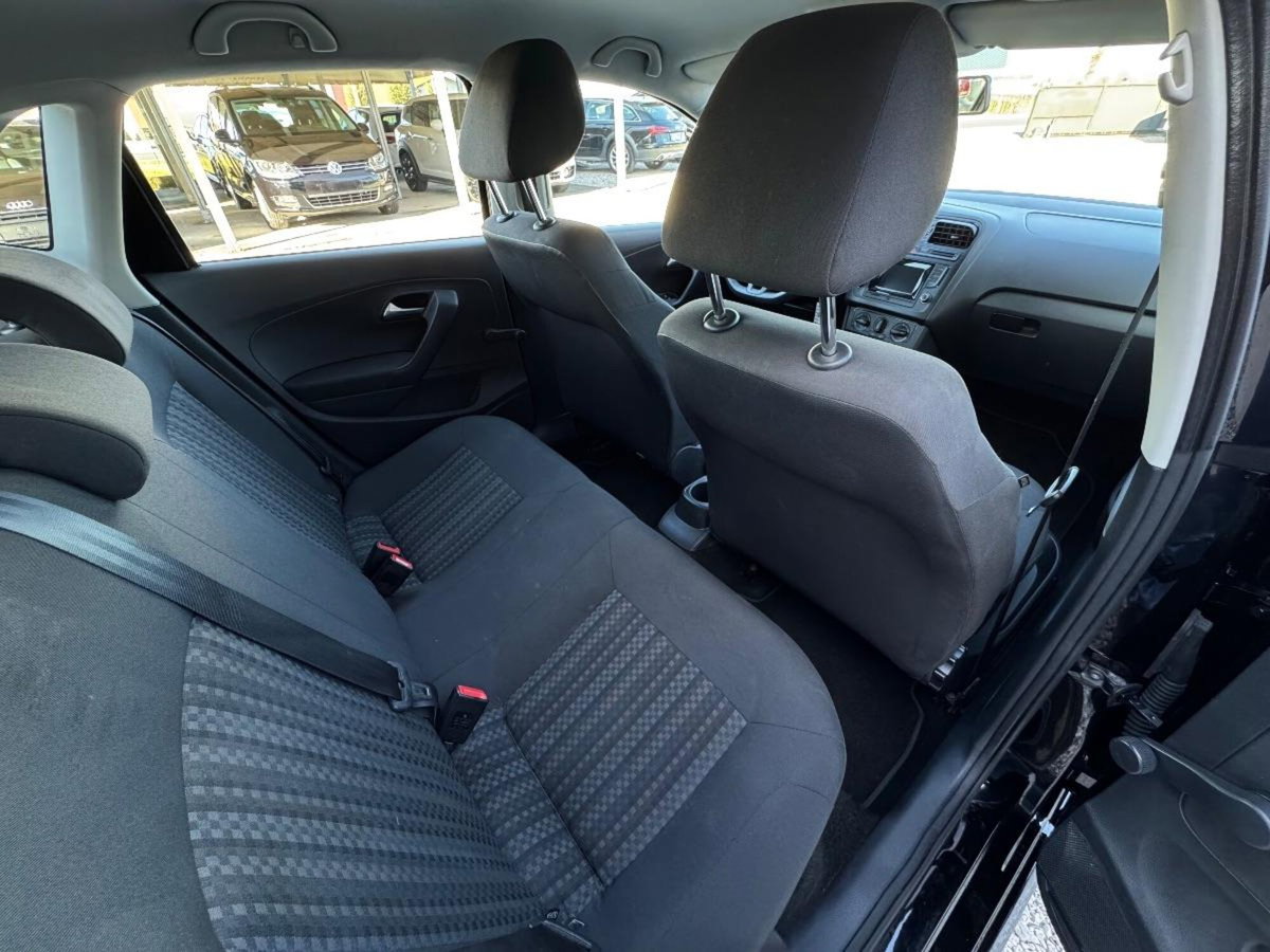 Volkswagen Polo 1.0 MPI 5p. Trendline (13)