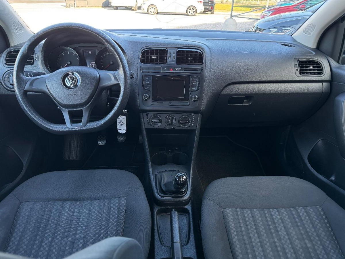Volkswagen Polo 1.0 MPI 5p. Trendline (9)