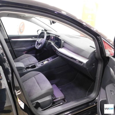 Volkswagen Golf Variant 1.0 eTSI EVO DSG Life (9)