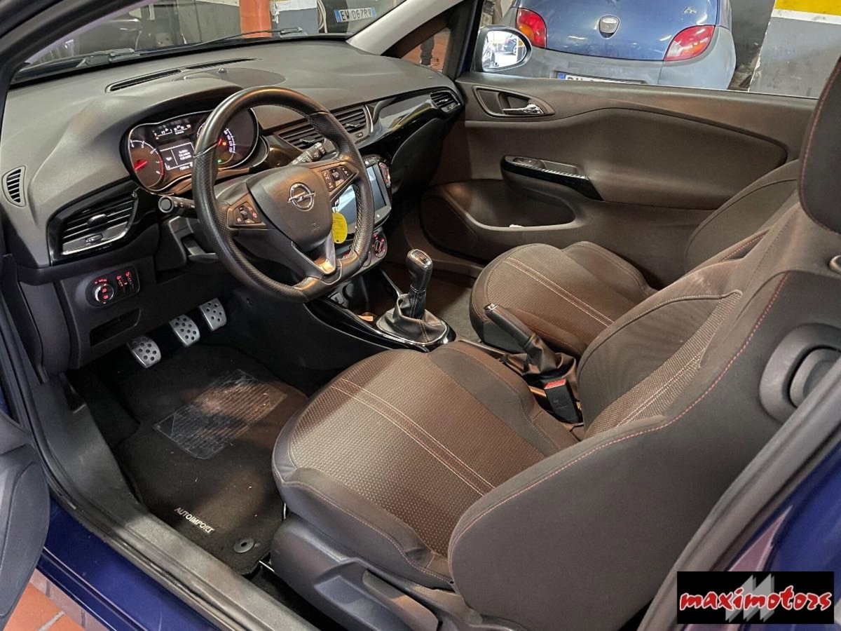 Opel Corsa Coupé 1.4 Turbo 150CV Start&Stop GSi (5)