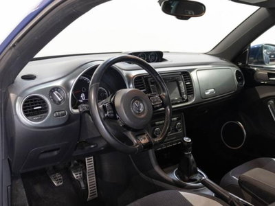Volkswagen Maggiolino 2.0 TDI Sport (10)