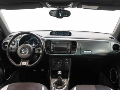 Volkswagen Maggiolino 2.0 TDI Sport (12)