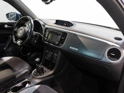 Volkswagen Maggiolino 2.0 TDI Sport (13)