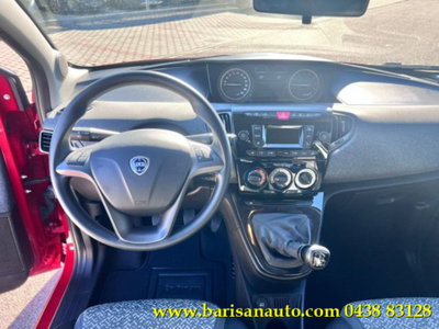 Lancia Ypsilon 1.0 FireFly 5 porte S&S Hybrid Silver Plus (9)