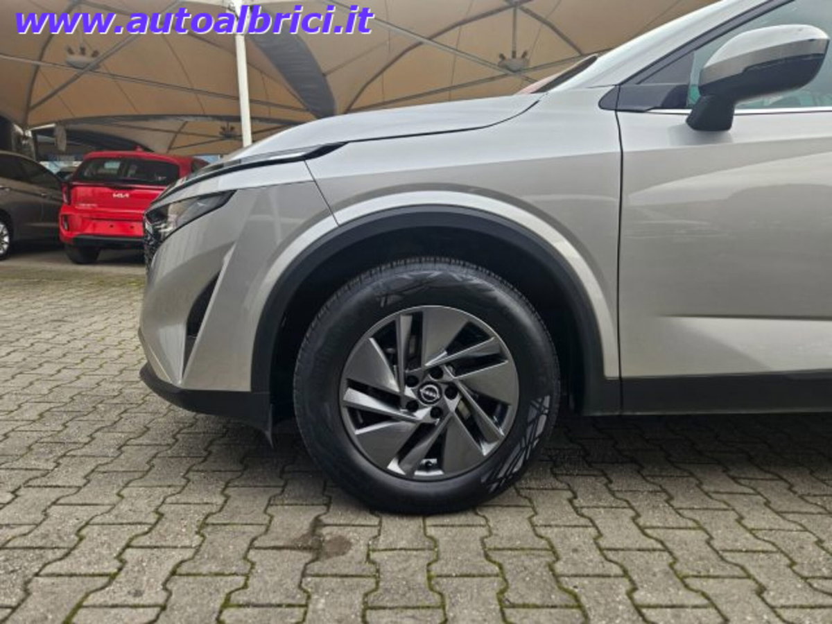 Nissan Qashqai 1.3 mhev Acenta 2wd 140cv (11)