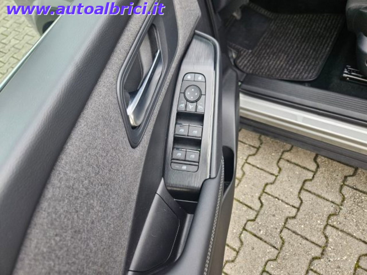 Nissan Qashqai 1.3 mhev Acenta 2wd 140cv (14)
