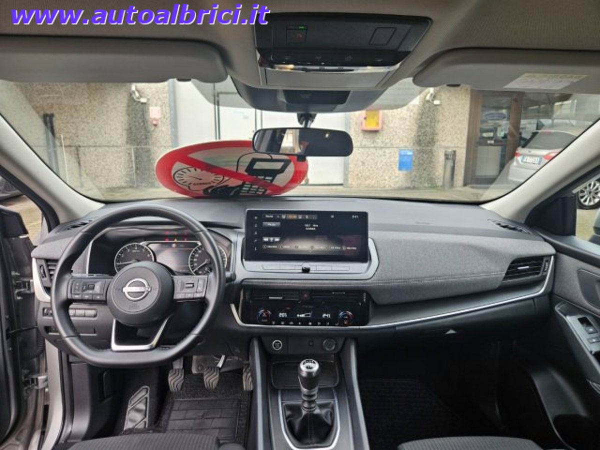 Nissan Qashqai 1.3 mhev Acenta 2wd 140cv (17)